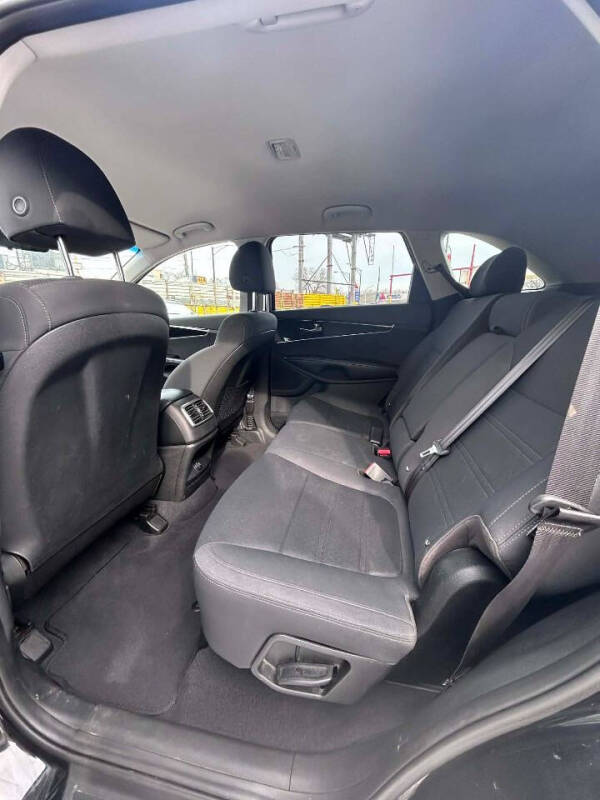 2019 Kia Sorento LX