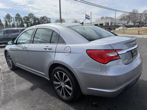2013 Chrysler 200 Touring