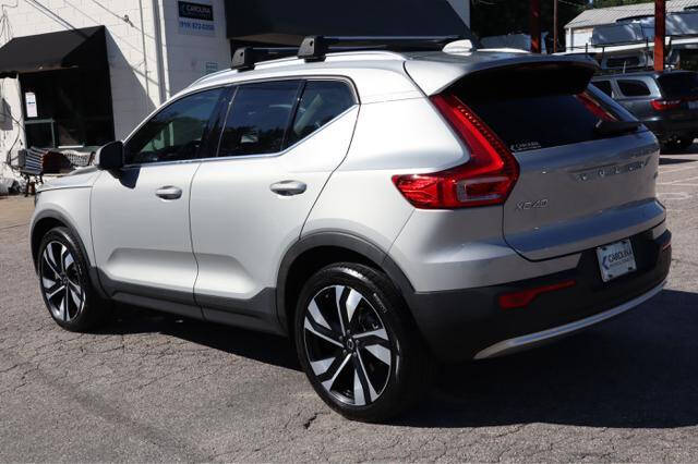 2023 Volvo XC40 B5 Ultimate Bright Theme