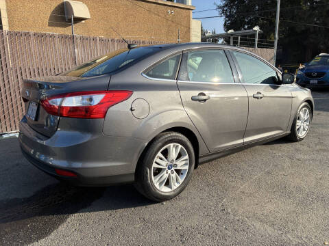 2012 Ford Focus SEL