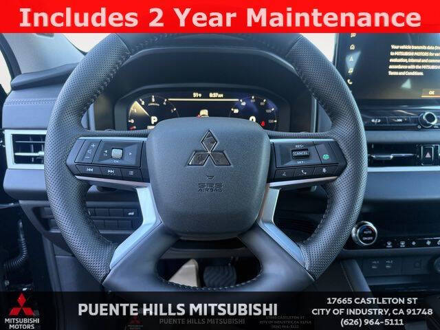 2026 Mitsubishi Outlander SE