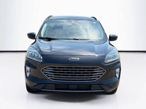 2022 Ford Escape Titanium