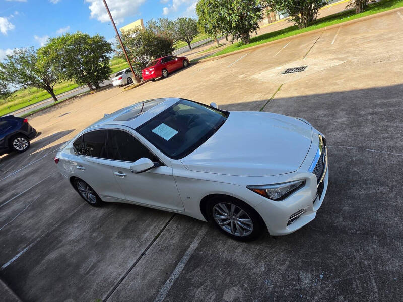 2015 Infiniti Q50 Premium