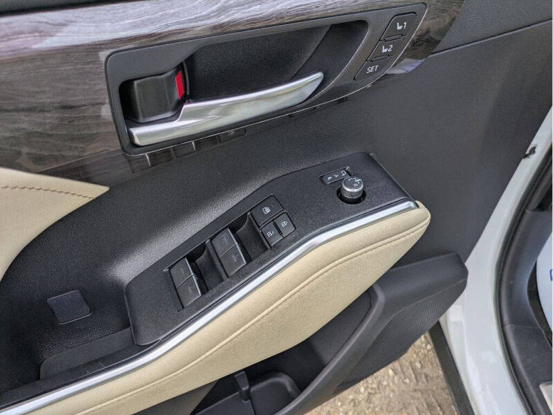 2023 Toyota Highlander Platinum