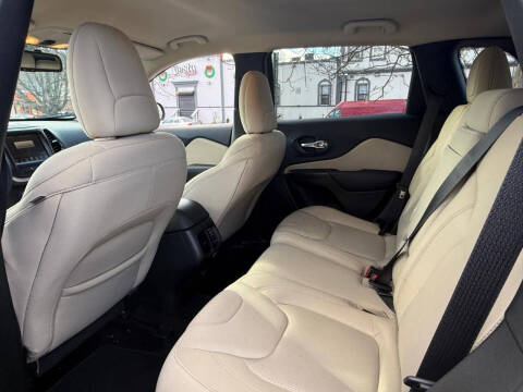 2017 Jeep Cherokee Latitude