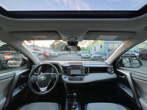 2017 Toyota RAV4 XLE