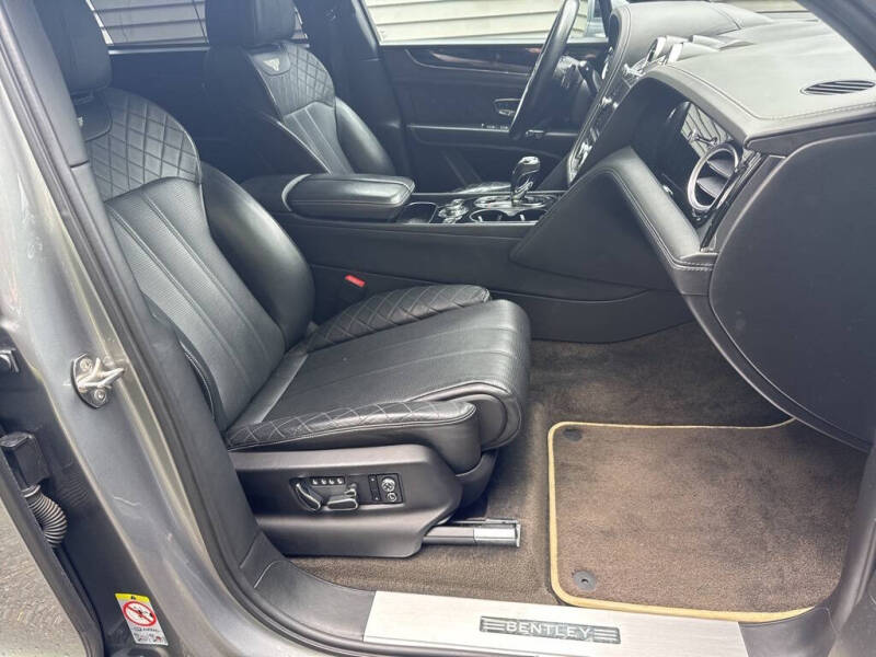 2018 Bentley Bentayga W12 Signature Edition