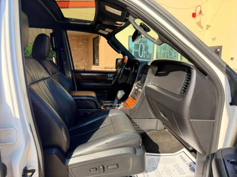 2016 Lincoln Navigator Select