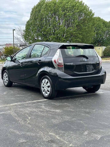 2013 Toyota Prius c Three