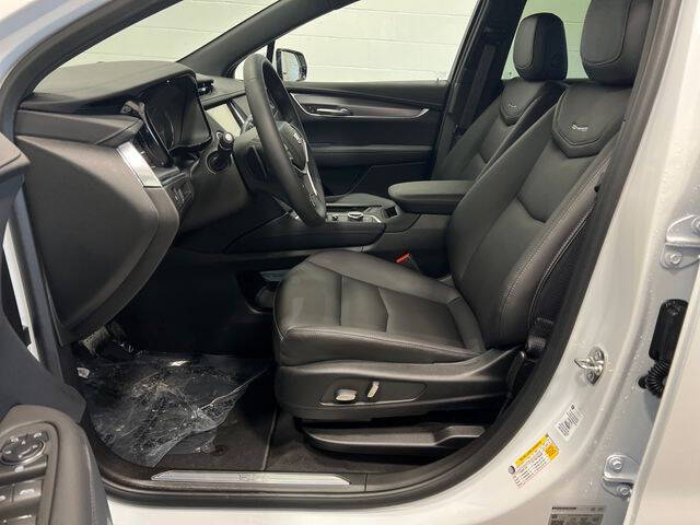 2026 Cadillac XT5 Luxury