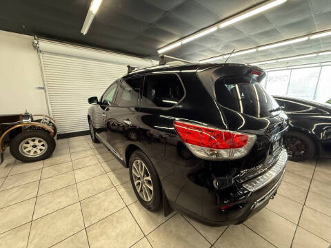 2014 Nissan Pathfinder Platinum