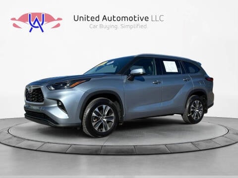 2022 Toyota Highlander for sale at UNITED AUTOMOTIVE in Denver CO