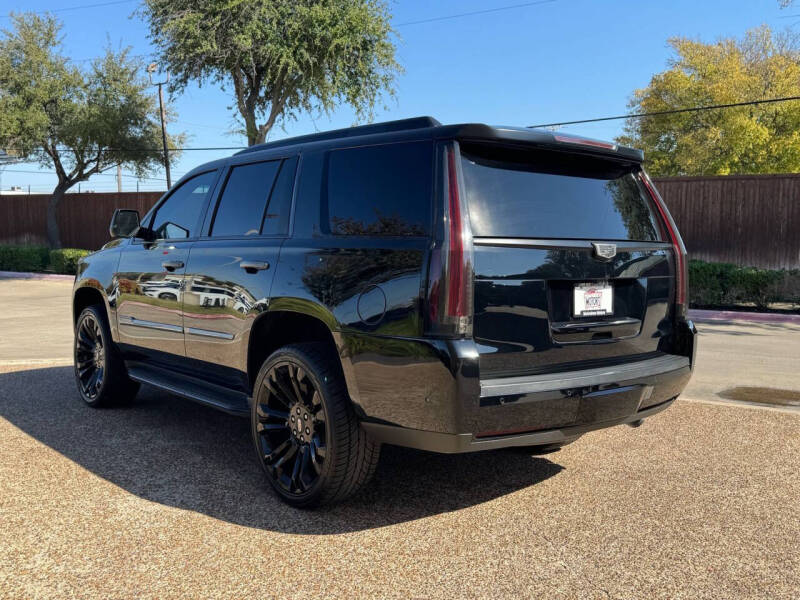 2018 Cadillac Escalade Luxury