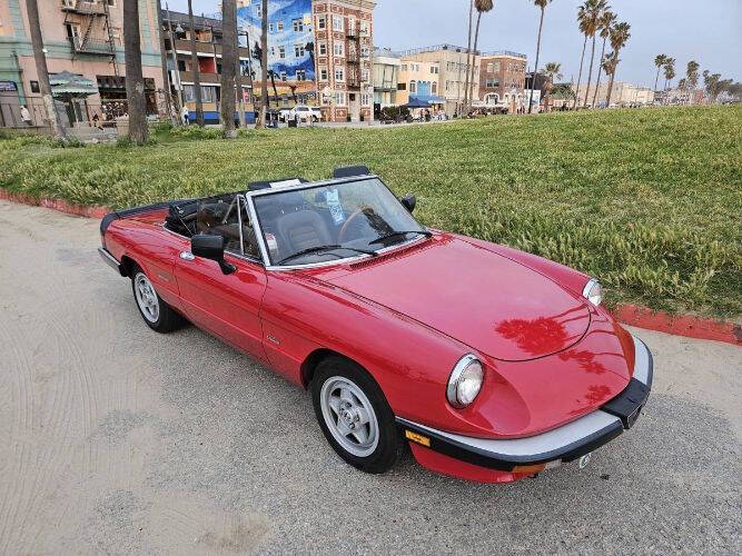 1986 Alfa Romeo Spider Veloce