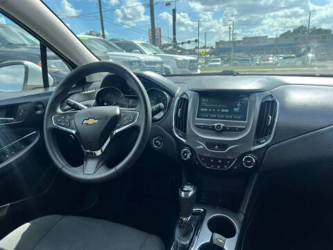 2018 Chevrolet Cruze LT Auto