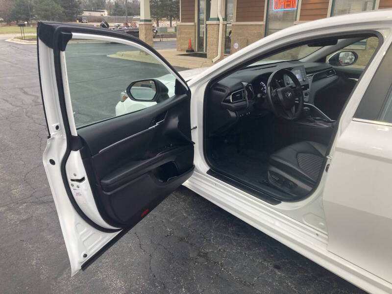 2022 Toyota Camry SE