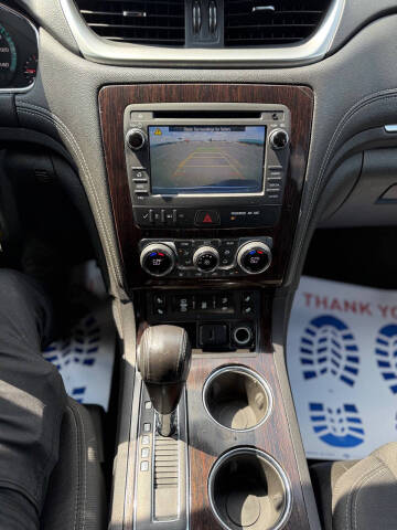 2017 Chevrolet Traverse LT