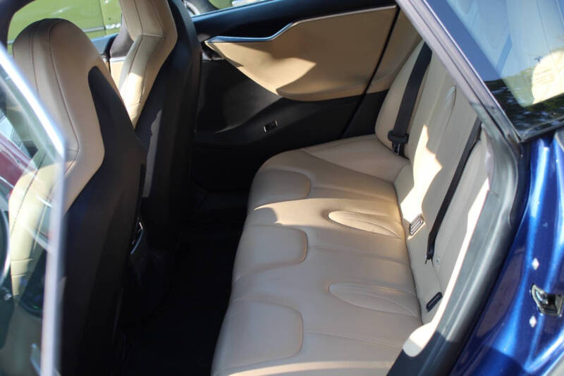 2016 Tesla Model S 75D