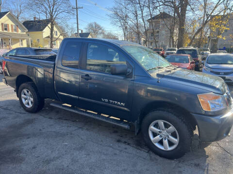 2014 Nissan Titan SV