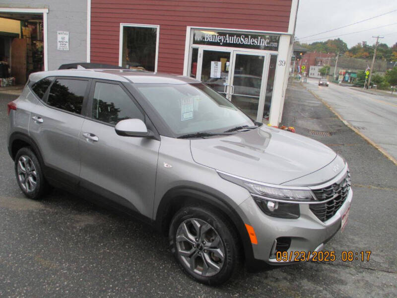 2024 Kia Seltos LX's photo