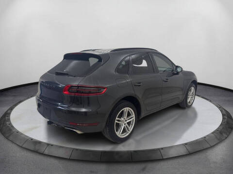 2017 Porsche Macan