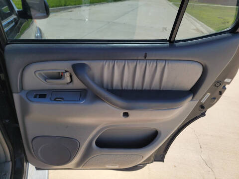 2004 Toyota Sequoia Limited