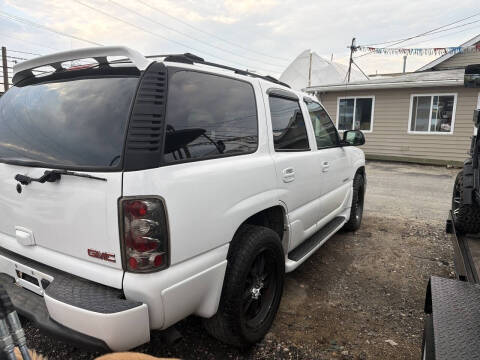 2003 GMC Yukon Denali