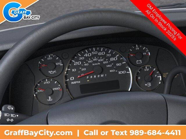 2025 Chevrolet Express 3500