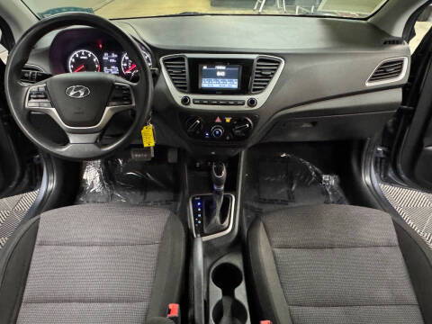 2020 Hyundai Accent SE