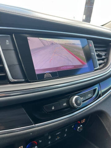 2020 Buick Enclave Essence