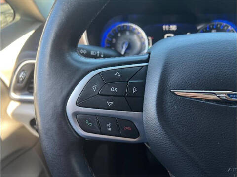 2017 Chrysler Pacifica Touring-L Plus