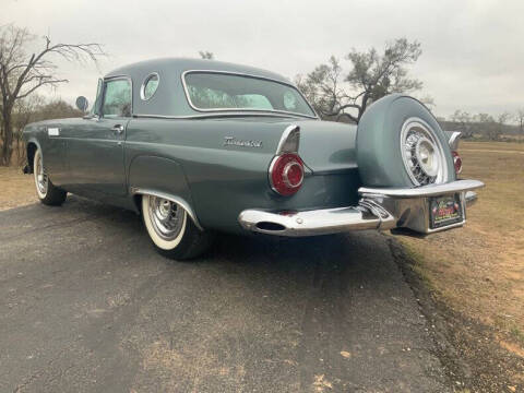 1956 Ford Thunderbird