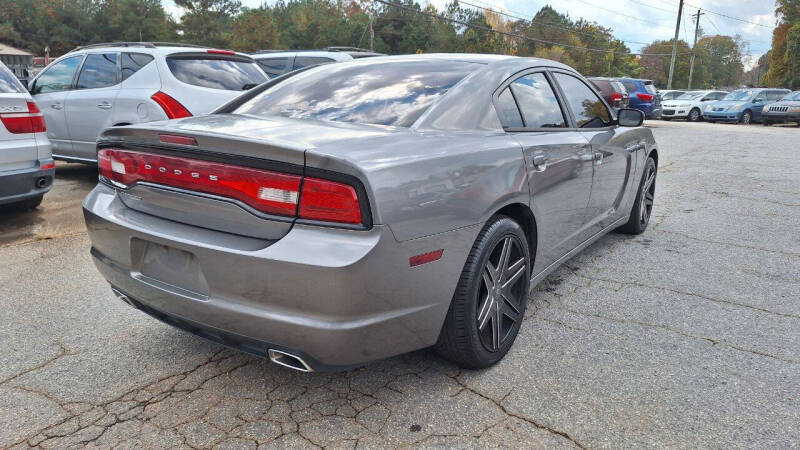 2012 Dodge Charger SE