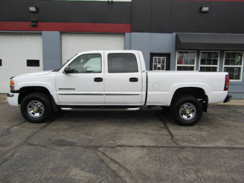2004 GMC Sierra 2500HD for sale at Stoltz Motors in Troy OH