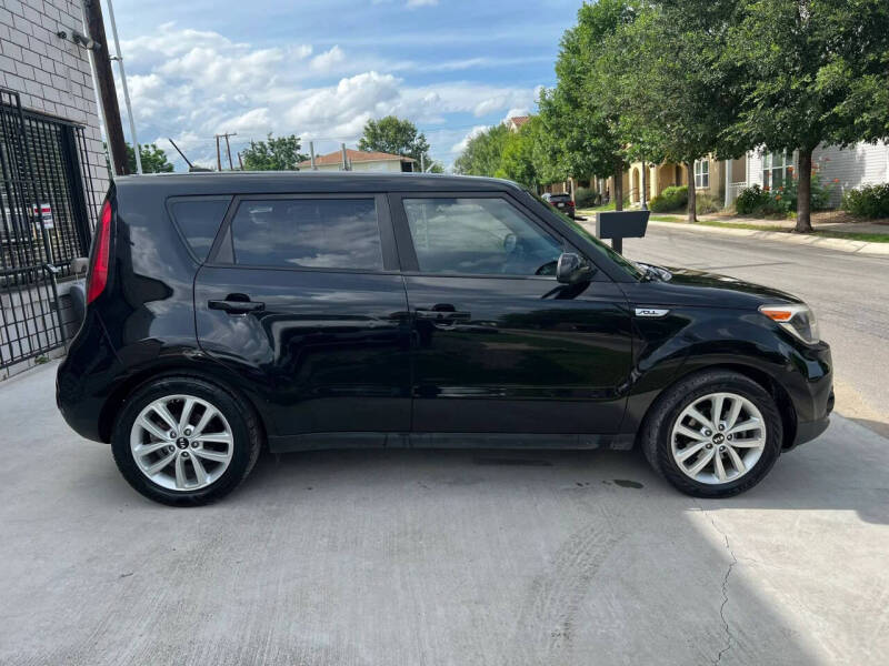 2019 Kia Soul +