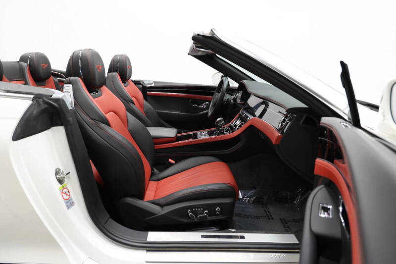 2020 Bentley Continental GTC V8