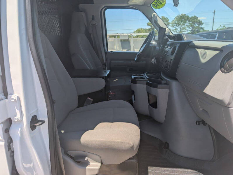 2014 Ford E-Series E-150