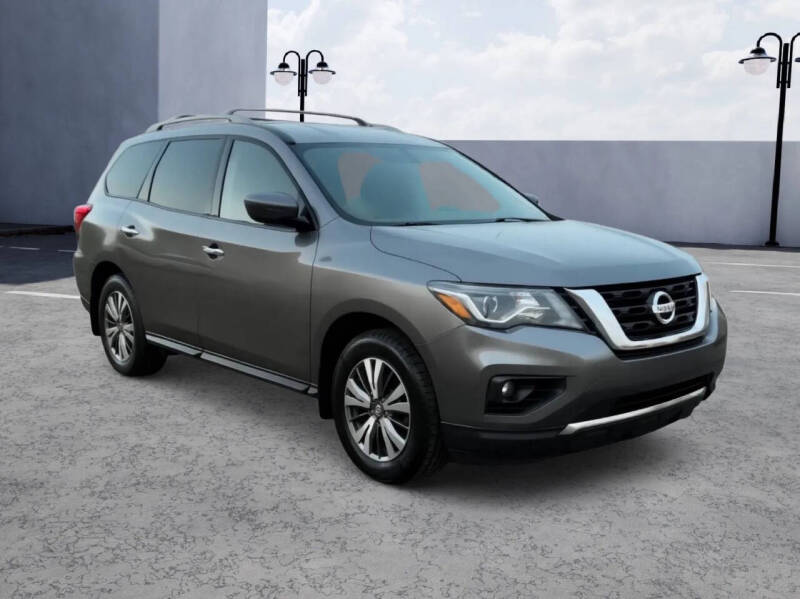 2020 Nissan Pathfinder SV