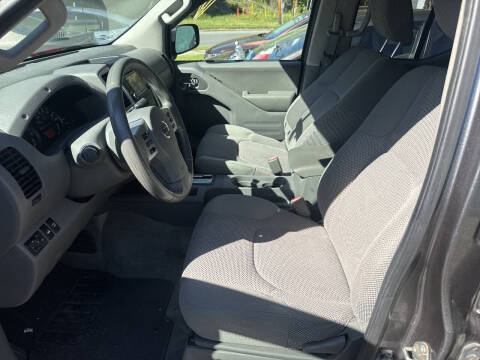 2017 Nissan Frontier SV