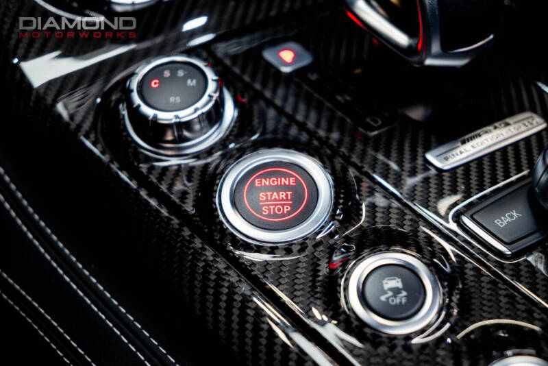 2015 Mercedes-Benz SLS AMG GT Final Edition