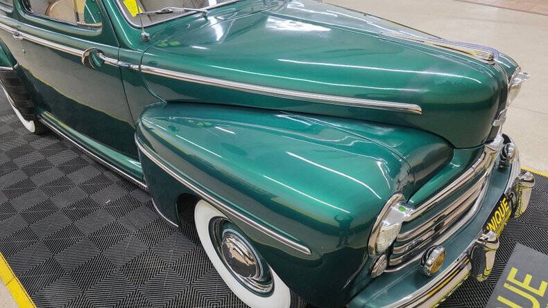 1948 Ford Super Deluxe