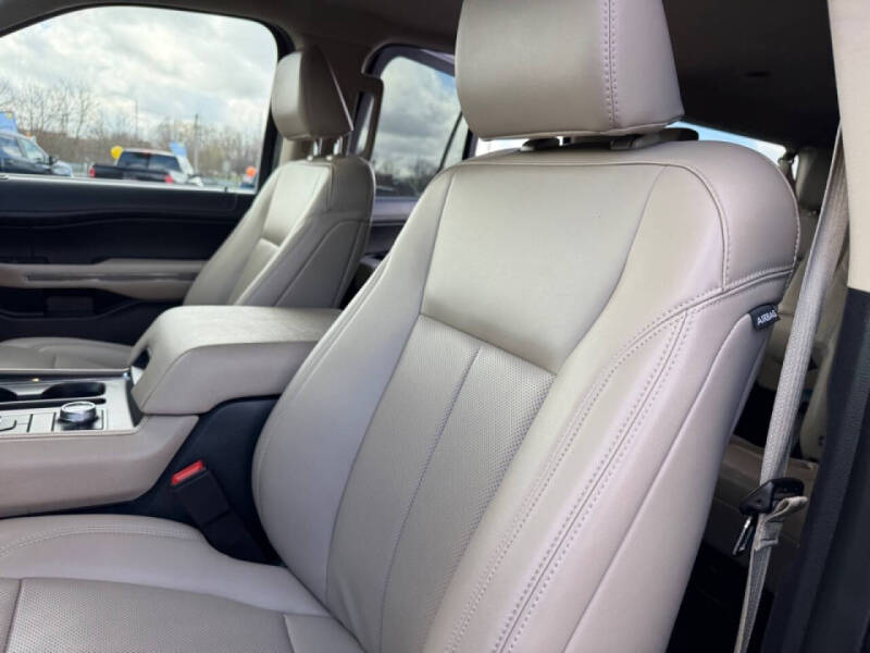 2024 Ford Expedition MAX XLT