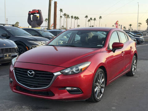 2018 Mazda MAZDA3 Touring
