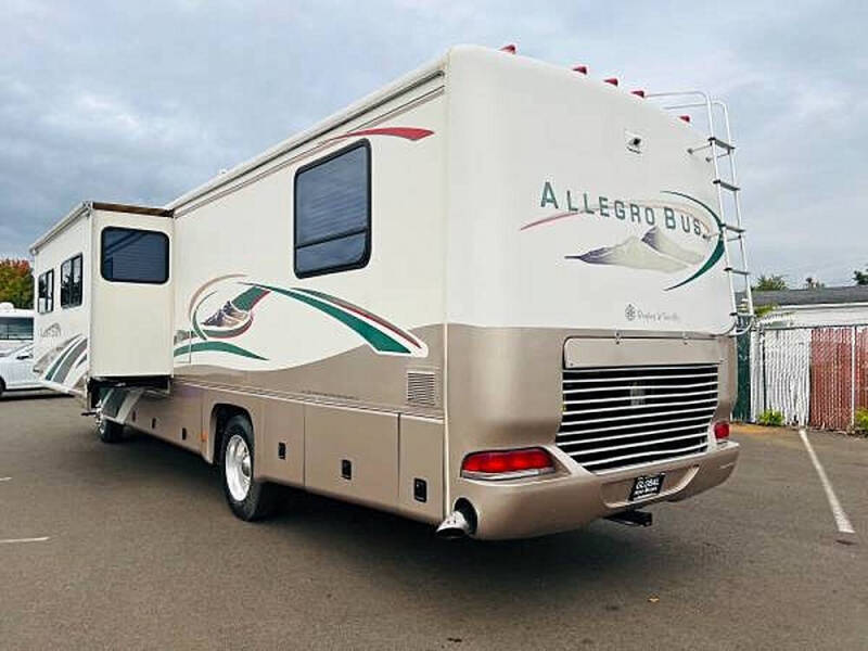 1999 Freightliner XC Chassis