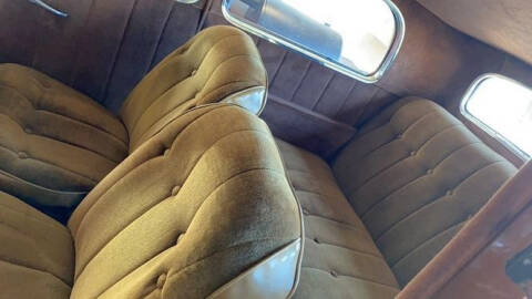 1933 Oldsmobile Custom Cruiser