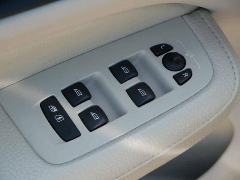 2021 Volvo S60 T5 Momentum