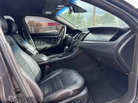 2016 Ford Taurus SHO