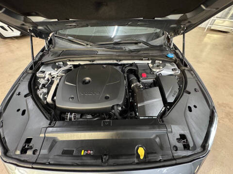 2018 Volvo S90 T5 Momentum