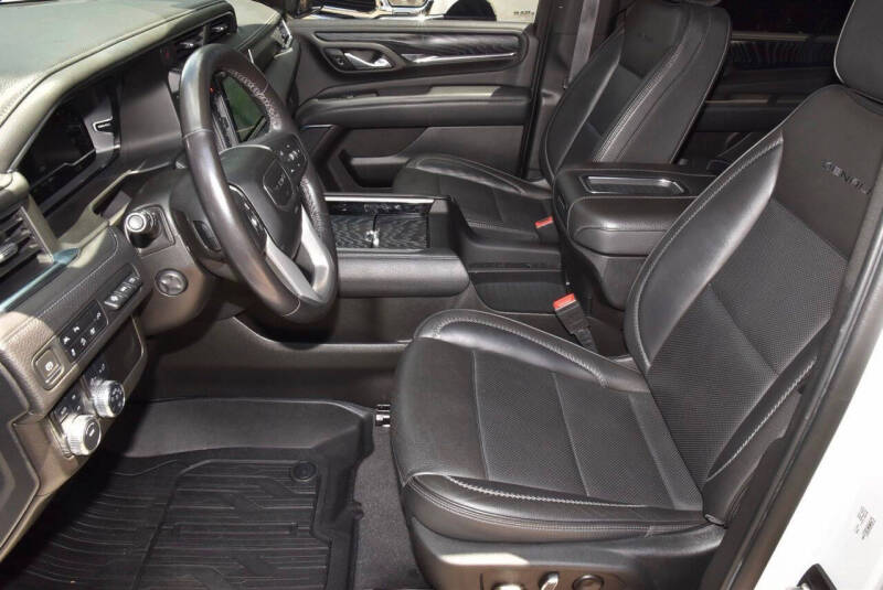 2022 GMC Yukon XL Denali