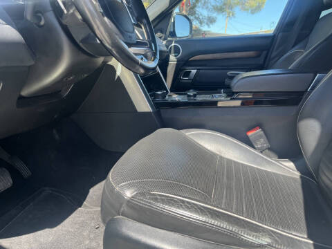 2017 Land Rover Discovery HSE Luxury